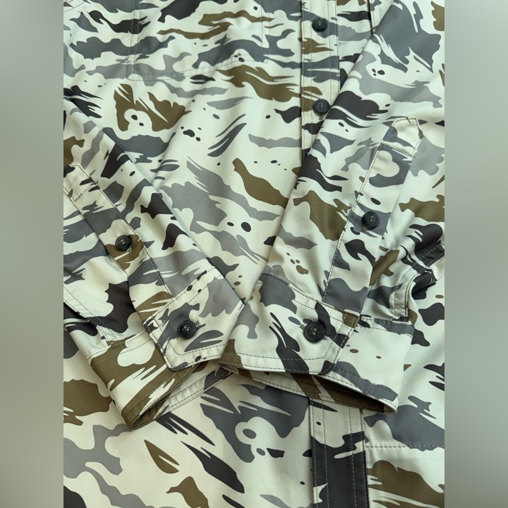 Simms Fishing Shirt Challenger Ghost Camo Stone Medium - Picture 8 of 10